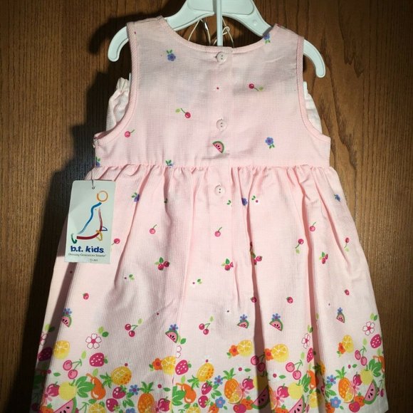NEW SET DRESS SANDALSCUTEBT KIDS SIZE 24 MONTH